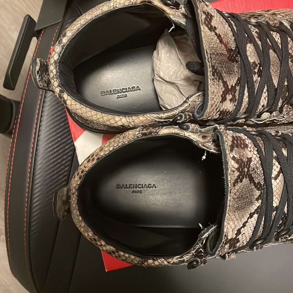 Authentic balenciaga snake skin arenas - Picture 2 of 5